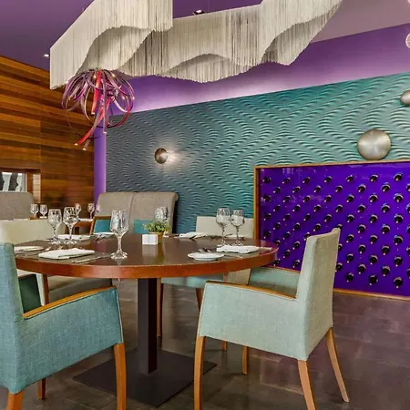 Lazart Hotel, Trademark Collection By Wyndham