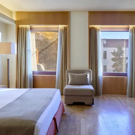 Lazart Hotel, Trademark Collection By Wyndham Szálloda 5*